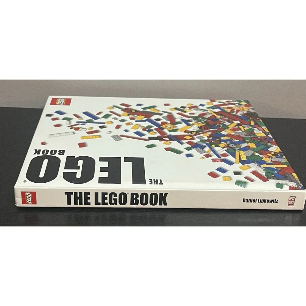 LEGO Book by Daniel Lipkowitz and Dorling Kindersley Publishing (2009) Hardcover